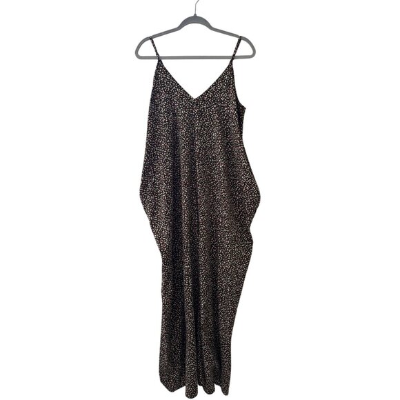 lovestitch Dresses & Skirts - Lovestitch Sleeveless Maxi Dress With V-Neck Leopard Print Pattern With Pockets